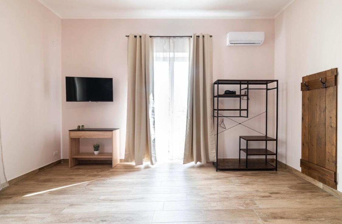 Relais Borbonico Apartment Наполи Екстериор снимка