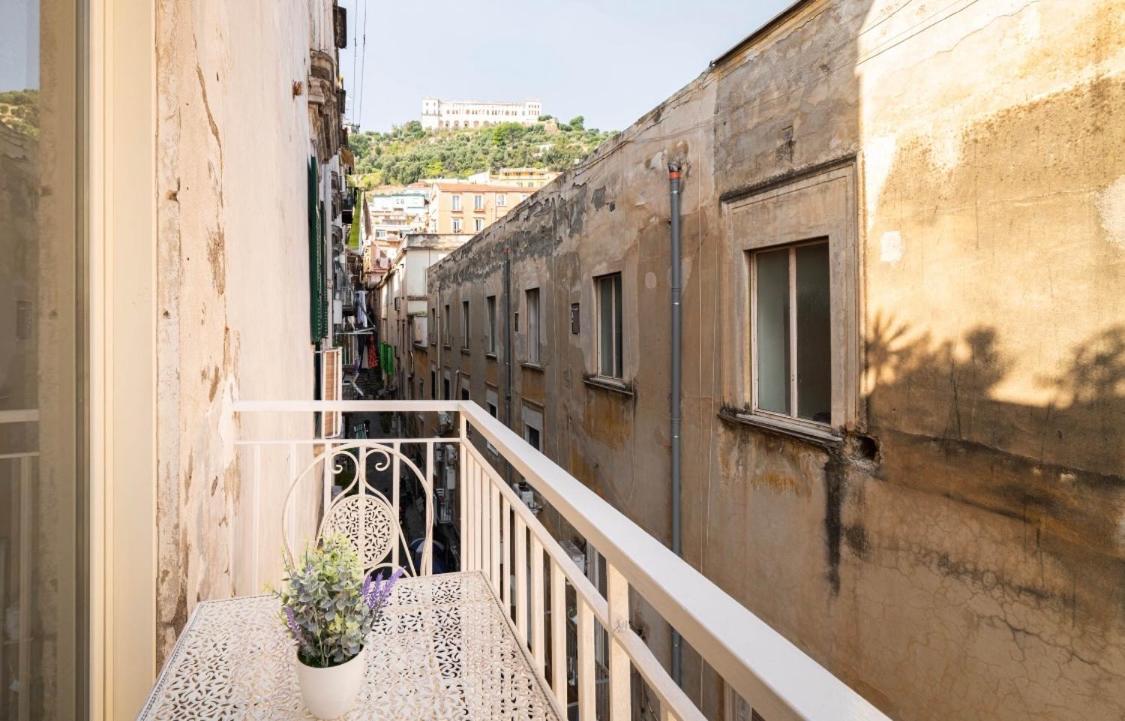 Relais Borbonico Apartment Наполи Екстериор снимка