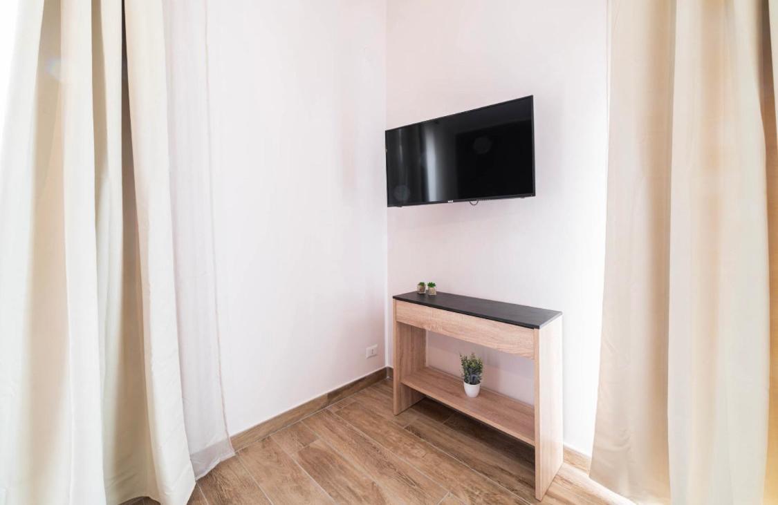 Relais Borbonico Apartment Наполи Екстериор снимка